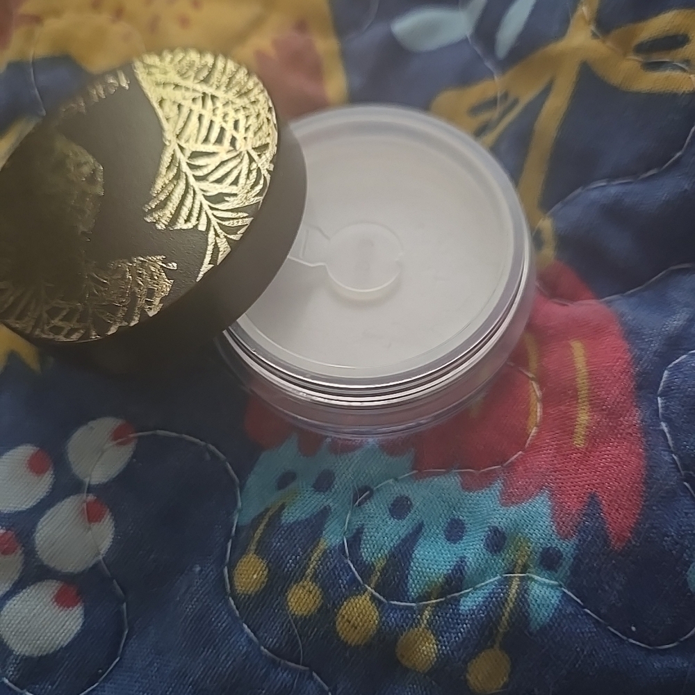 Brand new Tarte Travel Size Smooth Operator Amazonian Clay Finishing Powder - Picture 3 of 3